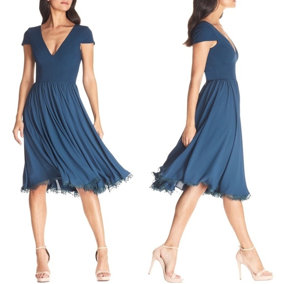 NWT Dress the Population Corey V Neck Short Sleeve Chiffon Lace Trim Mid… - Picture 1 of 5